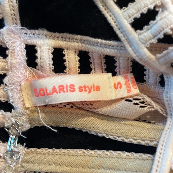 Solaris Style one piece size small - Picture 7 of 9